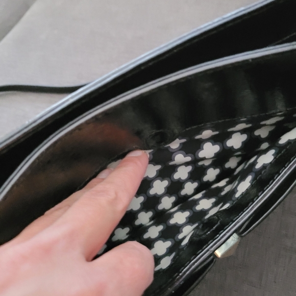 kate spade ♠️ Black & Gold Crossbody Patent Purse - Picture 10 of 14